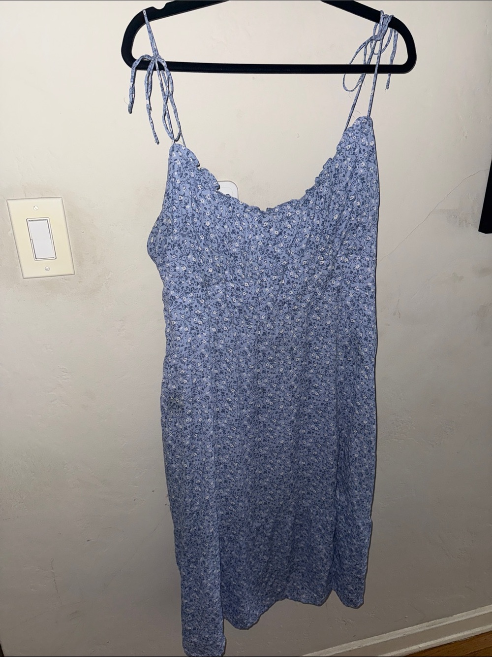 Abercrombie Blue Floral Tie-Shoulder Sundress